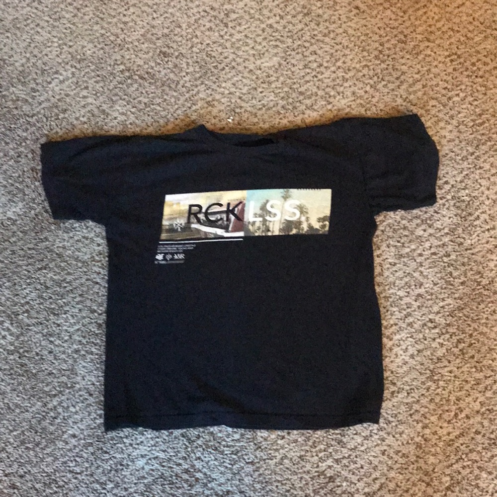 Y & R  t-shirt